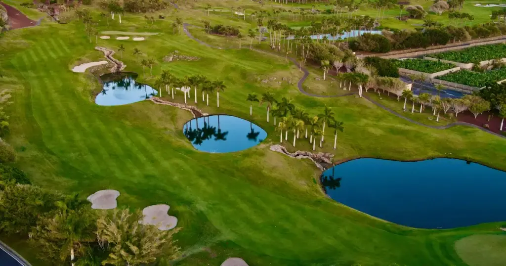golf play and stay packages